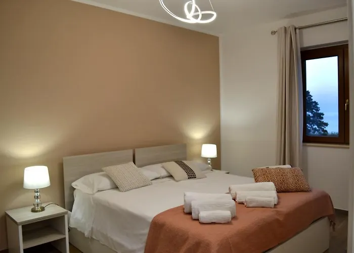 Trepo Oda ve Kahvaltı 4*